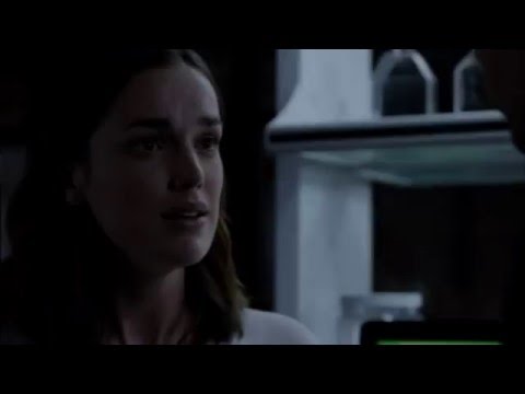 Fitz and Simmons The Kiss(O beijo) - Marvel's Agents of S.H.I.E.L.D.
