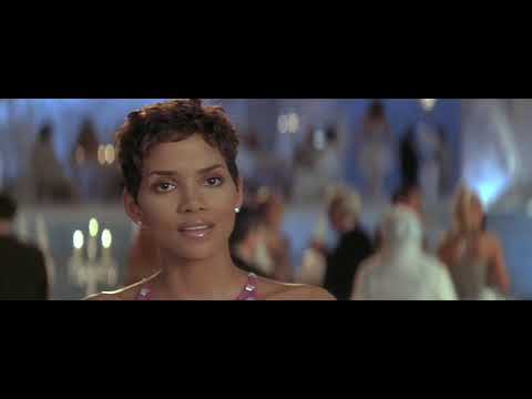 Trailer frame highlighting the ice palace aesthetic tied to the score’s cold electronic textures