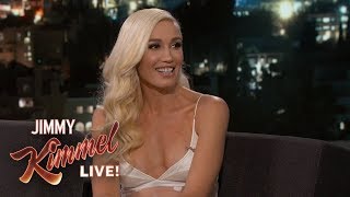 Gwen Stefani &amp; Blake Shelton Bonded Over Christmas Music