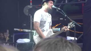 The dukes , Just in case , place de la republique, soirs d ete