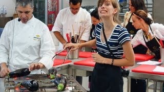 Israeli Cooking Class at Dan Gourmet with Taste of Israel Food Tour in Tel Aviv (כיתת בישול ישראלית)