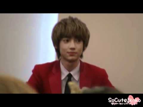 [Fancam] 111224 Youngmin at fansign event