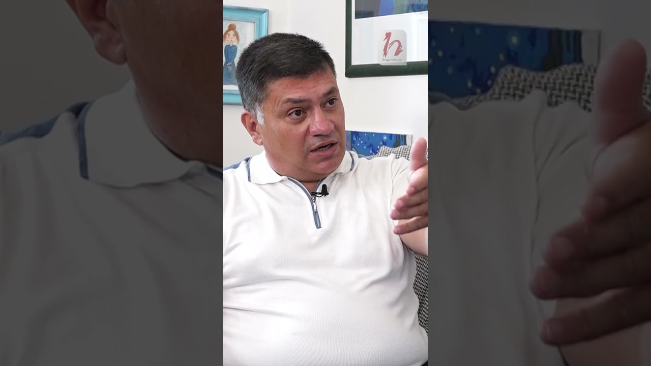 Նույն պահին, երբ սրանք ընտանիքով կապիկություն են անում, կա վտանգ