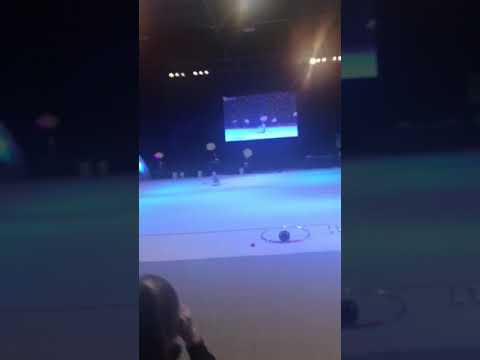 Каміла Томкович обруч