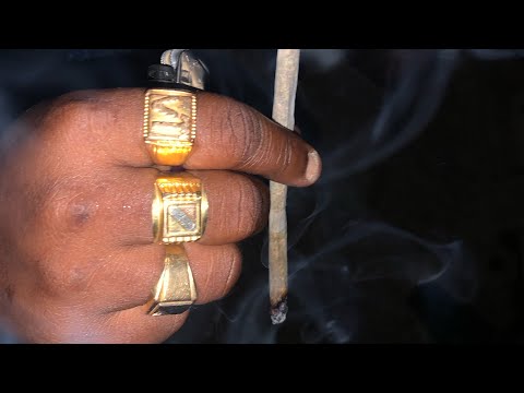 Big STEELO fake bra vo