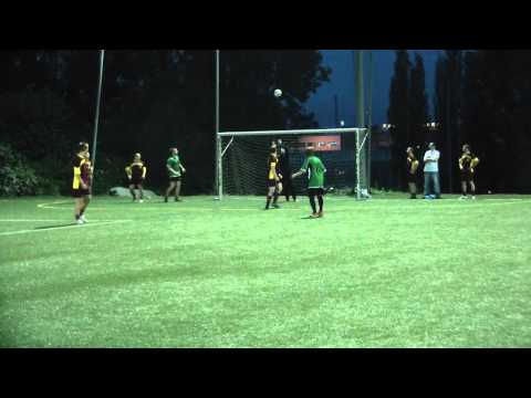 11. kolejka: Pazerne Sępy - Młodzi Geodeci (FLS Wiosna 2011)