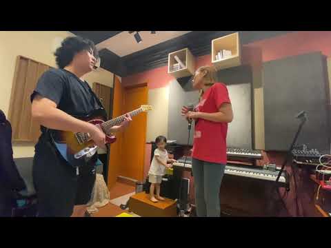 UPTOWN FUNK WITH NOCHI 😂 🎤