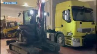 Mezzi da cantiere sequestrati dalla polizia: «Venivano taroccati e spediti in Arabia Saudita e in...
