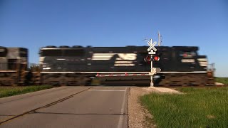 preview picture of video 'Norfolk Southern and Lots of Tankers'