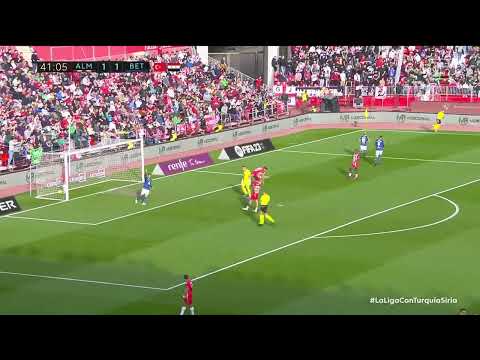 El mago Sergio Canales marca el mejor gol de la temporada para el Betis en Almería