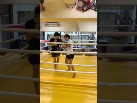 ツーワンとストレートキックやってみた。試合で使うか　#あきらくん　#ストレートキック　#ツーワン　#伊東龍也 #RIZIN #キックボクシング #breakingdown #三日月蹴り