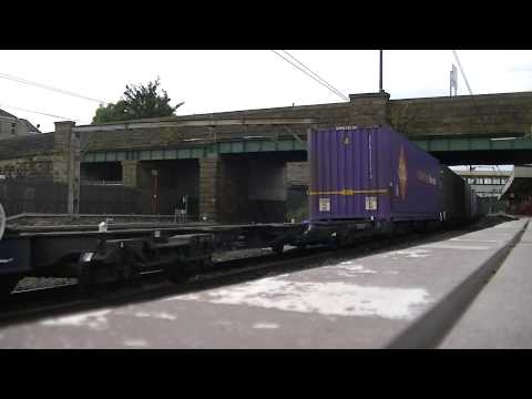 DRS 66428+66432. 4Z10 Intermodal. Lancaster. 15/09/14