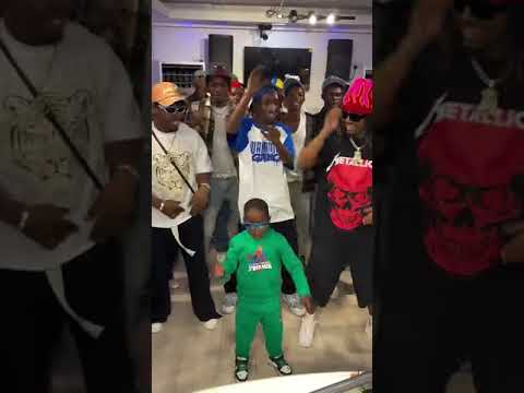 CHINO KIDD FT RICH MAVOKO. MWAKITALE (OFFICIAL TRESER VIDEO)