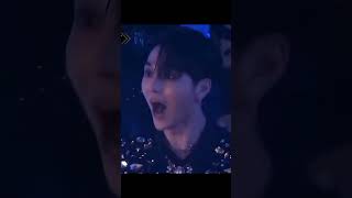 kpop idols reaction on &quot;The BoyZ&quot; performance