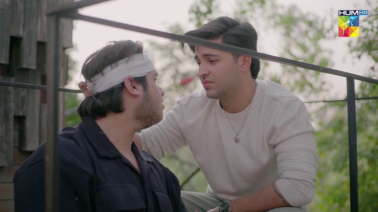 Jaldi Tyar Kar Warda Se Milnay Jana Hai Menay... Tum Larkay Bhi Na - HUM TV