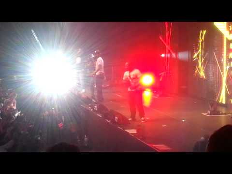 Sexion d'Assaut - Prévenez les haineux [BERCY 15/10/12]