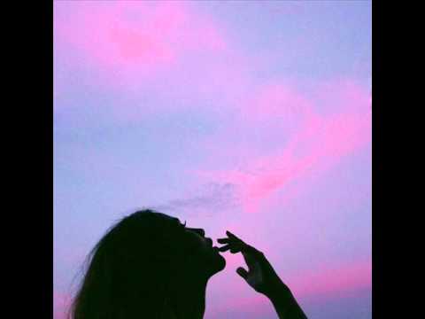 Olsein Feat. Sofia Lecubarri - Lullaby Stranger (Deep Sound Effect Remix)