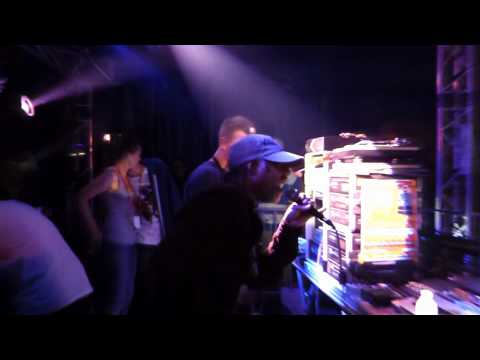 Bout'40 Festival #8 - The Dubateers feat. Dixie Peach "Rastafari Live" ③