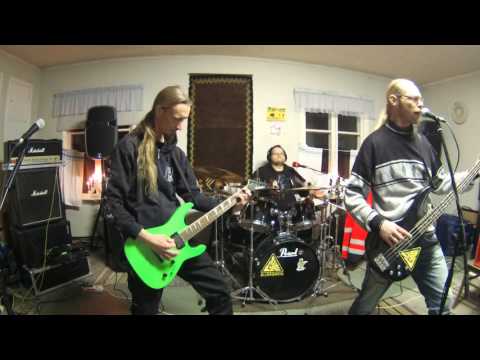 Valkoiset tiikerit (Dingo cover)