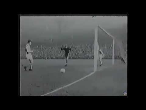 Rapid eliminiert im Achtelfinale des Europacups der Meister Wismut Karl-Marx-Stadt