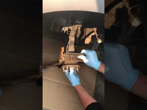 2012-2014 Toyota Camry, how to remove a front bearing /cómo remover el balero delantero