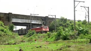 preview picture of video 'Fantastic Greenary View Mumbai Tata Nagar AntyoDaya Express With BSL WAP4 | INDIAN RAILWAYS'