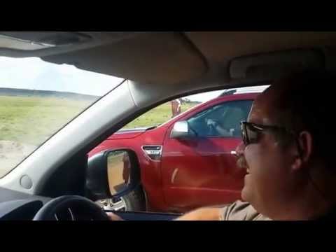 Amarok 2l vs Ford Ranger 3.2l 1/4 Mile Offroad