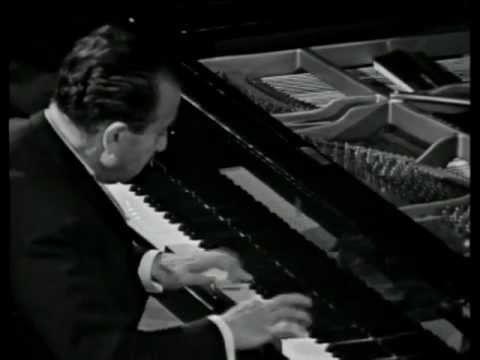 Claudio Arrau Beethoven "Quasi una fantasia" (Full)