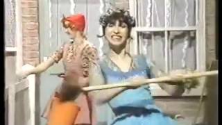 Top Of The Pops - 1978.03.23 - Donna Summer - Rumour Has It (danced to by Legs &amp; Co)