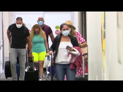 Hurricane Delta prompts South Floridians to escape Cancun