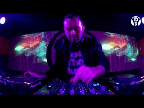 Tommy Gustav live @ Deep Sesje