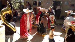 preview picture of video 'Carnaval Huayacocotla Veracruz 2013 (Barrio Potrero Seco) - 10'