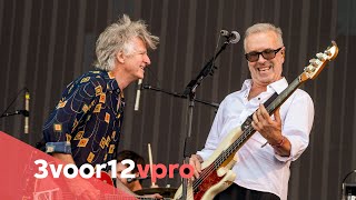 Crowded House - Don&#39;t Dream It&#39;s Over &amp; Weather With You (live at Pinkpop 2022)