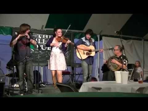 Milwaukee Irish Fest - Lark in the Morning
