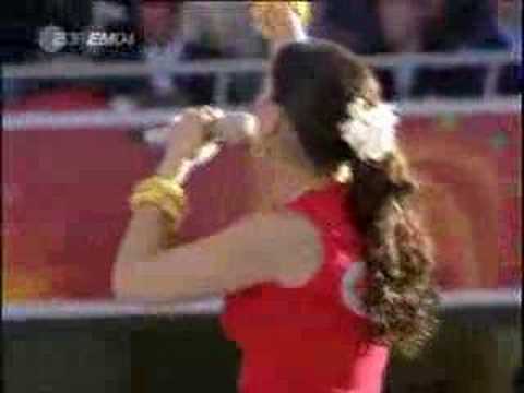 Força - Nelly Furtado - EURO 2004 (Estádio da Luz)