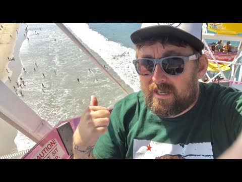 TDW 1856 - Solar Powered Ferris Wheel Over The Ocean