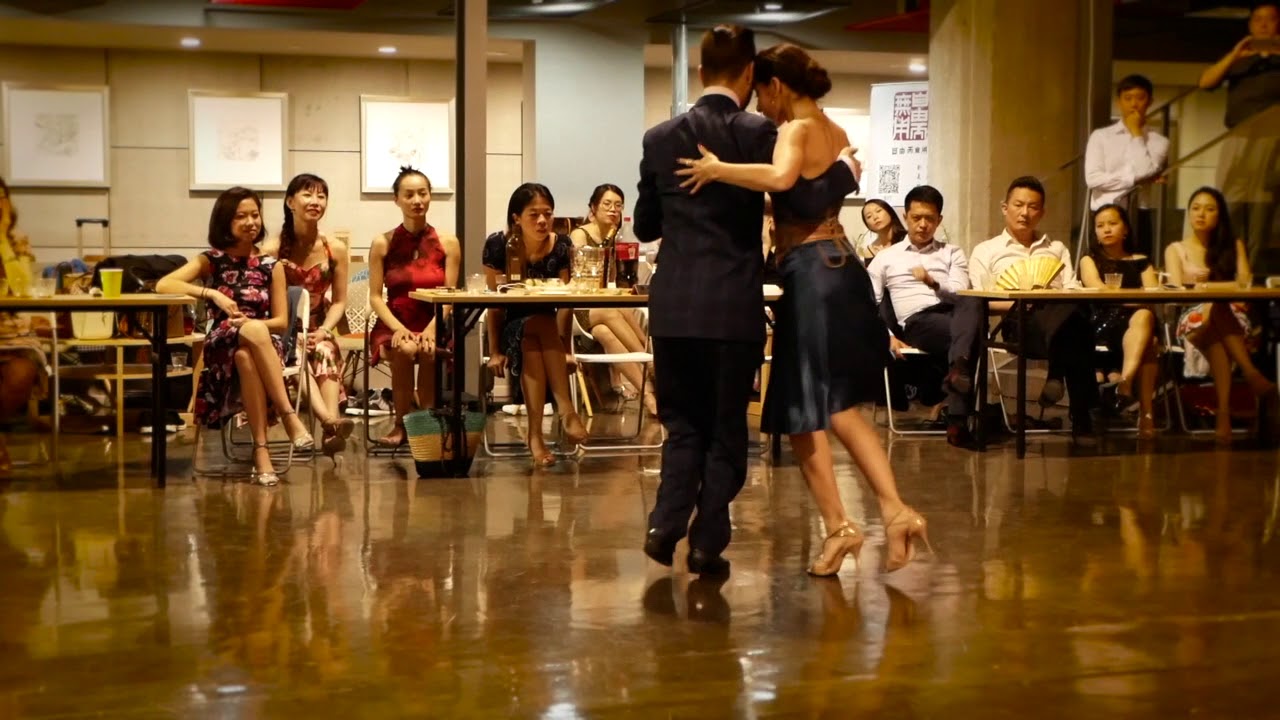 Javier Rodriguez y Fatima Vitale en Beijing 2017 Master Show Milonga 2/4