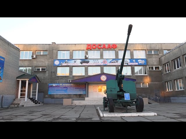 ДОСААФ готовит военных водителей