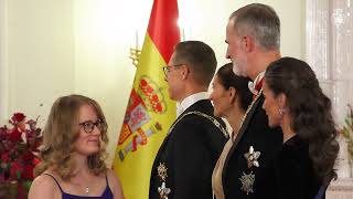 Cena de Gala ofrecida por Sus Excelencias el Presidente y la Primera Dama de la República de Finlandia en honor de Sus Majestades los Reyes
