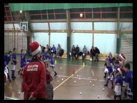 Grudniowy trening przeprowadzony przez Św.Mikołaja - EKS Kolektyw Radwanice