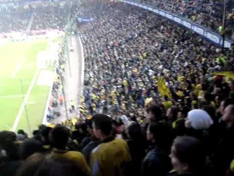 Stimmung im Gästeblock Hamburg 2