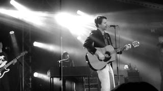 Bernard Fanning - Songbird - LIVE 01.08.2013