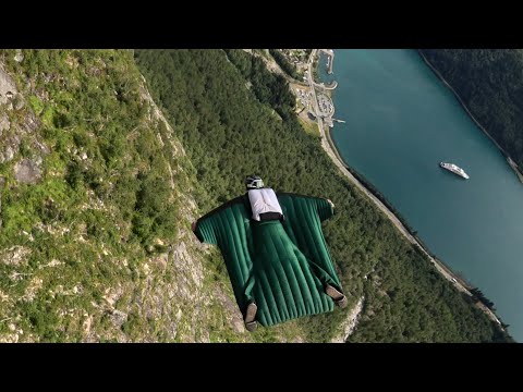 Loen Skylift - Two way / Wingsuit Base Jump / Norway / 2024