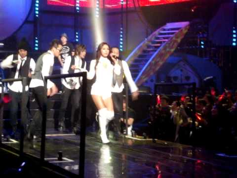 Lee Hyori: 1st Concert - Straight Up [FANCAM] HQ