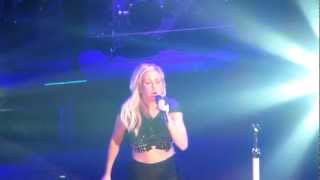 Ellie Goulding &quot;Hanging On&quot; LIVE @ Brixton Academy [FULL HD]