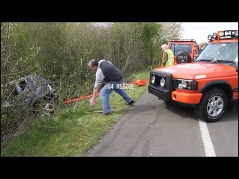 LAND ROVER G4 TO THE RESCUE
