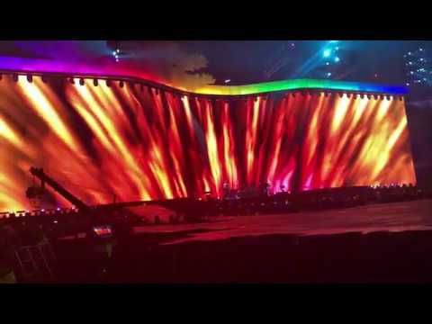 U2 - Live in Mumbai - Beautiful day - 15-Dec-2019