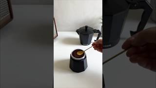 Download lagu How to use Moka Pot to get the best espresso at home | Unboxing InstaCuppa Moka Pot | #coffeelover mp3