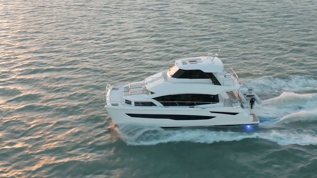 AQUILA 54 YACHT - BOAT REVIEW