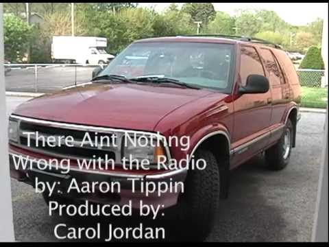 Aint Nothing Wrong With The Radio video